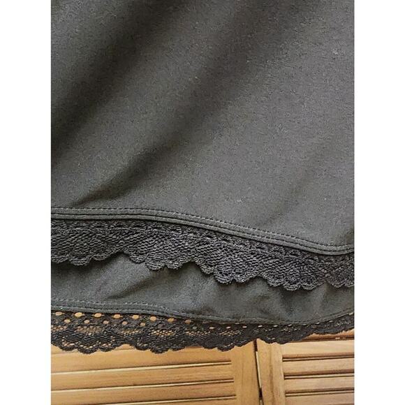 Torrid 1 Plus Size 1X Black Deep V-Neck Wireless Mid Length Lace Trim Swim Dress - Picture 8 of 11